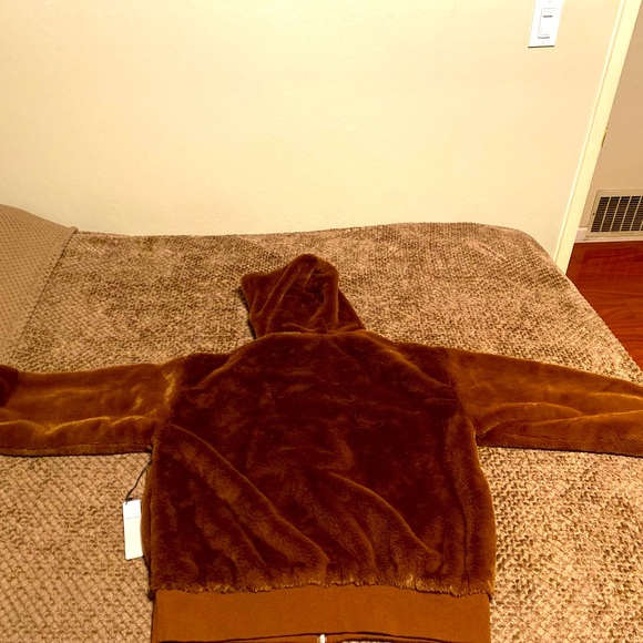 Forever 21 X Pantone Teddy Bear Jacket Brown Size M - Picture 4 of 4